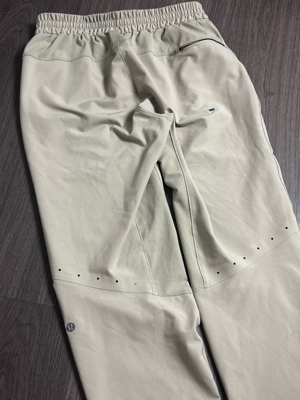 Lululemon Joggers - Picture 7 of 8